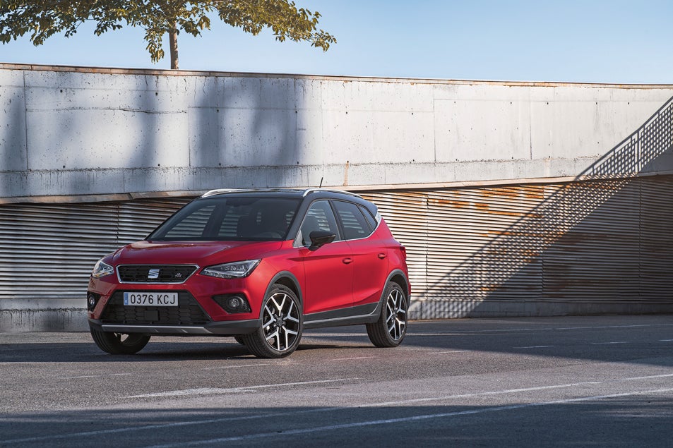 La marca española incorpora la tecnología de gas natural en su atractivo SUV urbano. Esta versión puede funcionar con GNC, el combustible más limpio y barato que, además, permite ahorrar hasta un 50% con respecto al motor de gasolina.