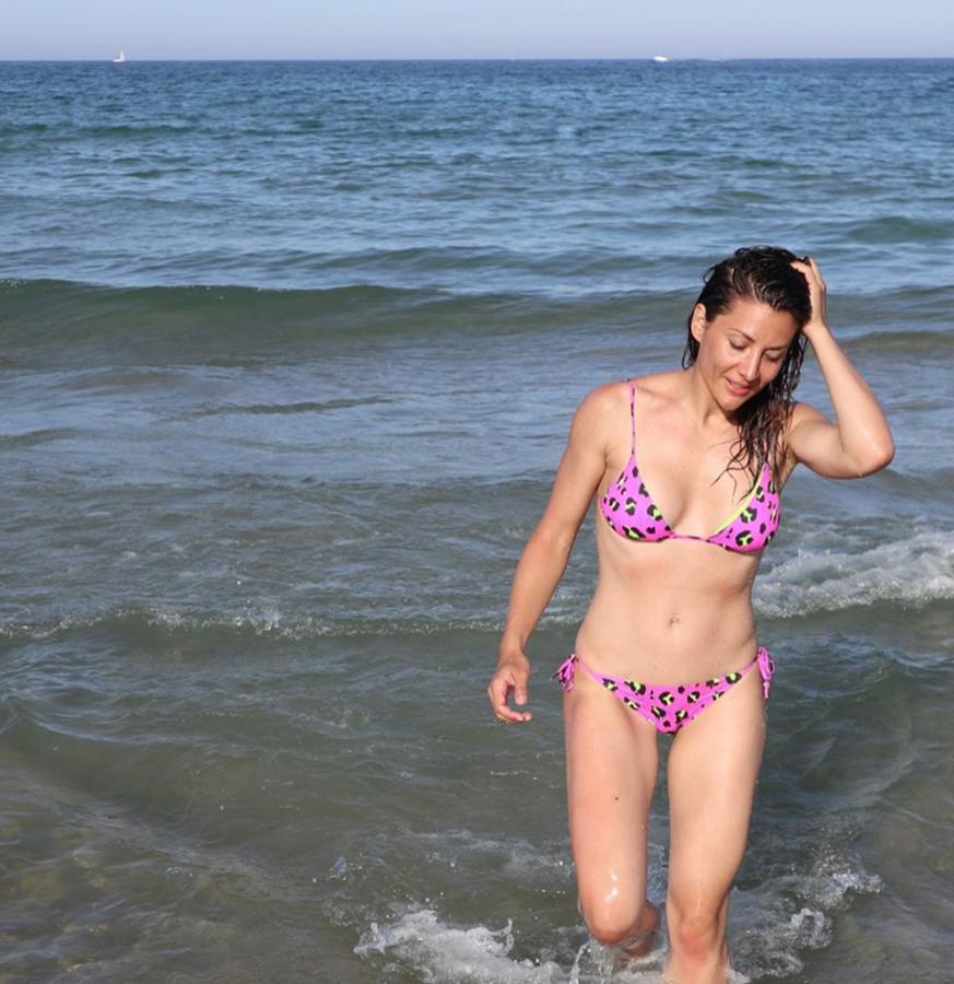 Así de  sexy, en bikini de leopardo , da la bienvenida al verano 2019 Nagore Robles en su Instagram.
