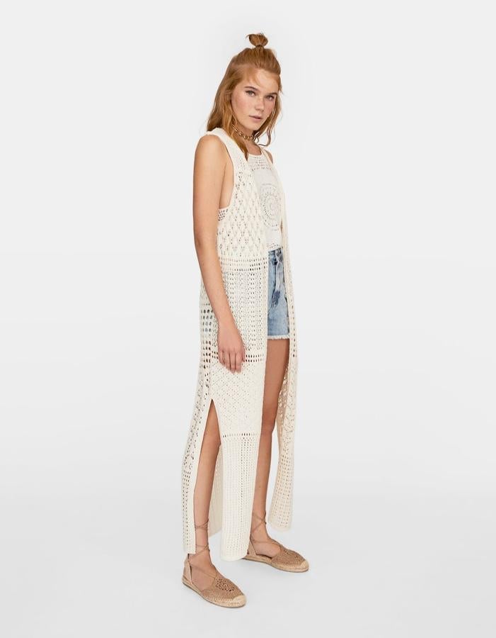 Chaleco crochet largo, 25,99 euros.