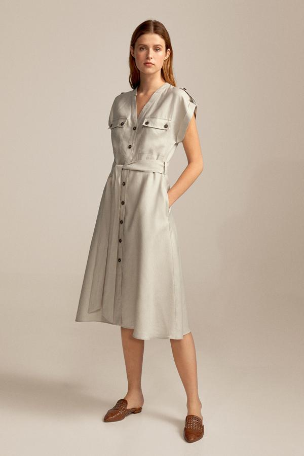 En Pedro del Hierro ya han empezado las rebajas así que qué mejor oportunidad que esta para hacerte con un clásico de fondo de armario. Con el descuento, se ha quedado en 132 euros.