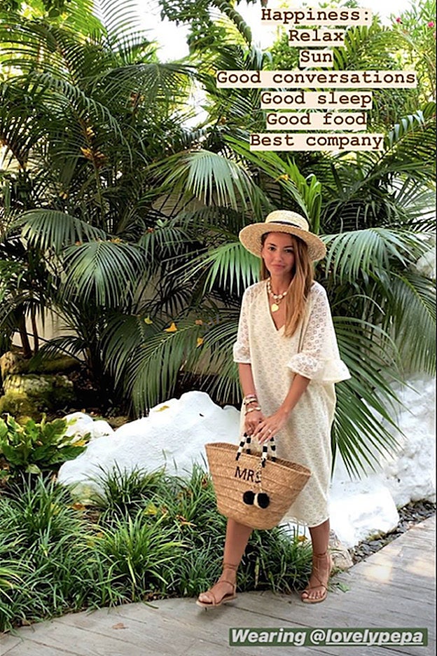 El vestido color blanco roto de la colección de Lovely Pepa.