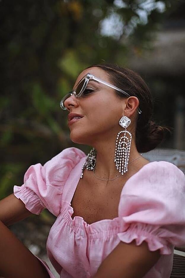 Detalle de los pendientes de fiesta de la nueva colección de My Peep Toes.