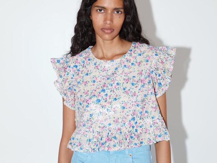 Fotos: Estos tops de las rebajas de Zara cuestan menos de 10 euros y aún quedan tallas