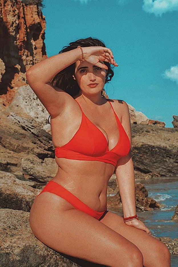 Esta es la foto de Marina Llorca con la que H&M ha arrasado en sus redes sociales.