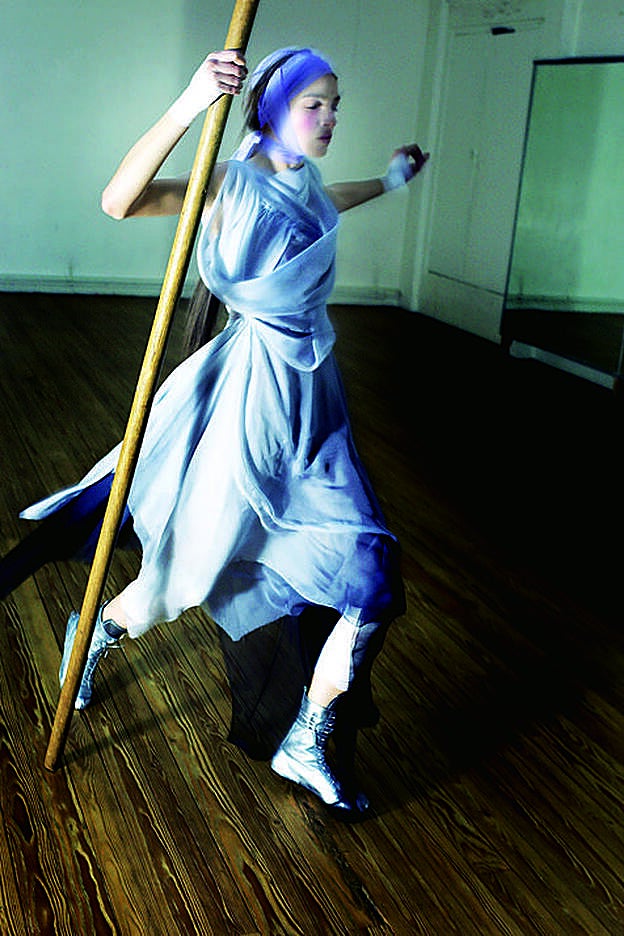 Imagen de la serie Menagerie de Verre, de Karl Lagerfeld, expuesta en el SCAD Museum de Savannah.