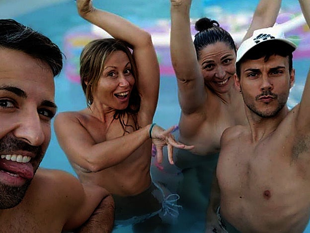 Rosa López en una de las fotos de su topless.