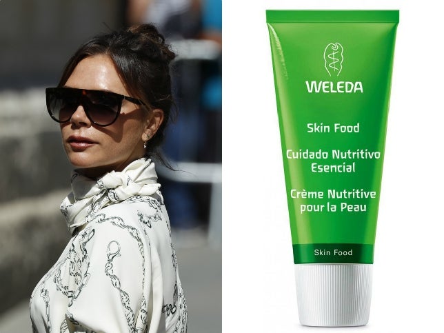 La ex 'Spice Girl' Victoria Beckham no puede vivir sin la crema  Skin Food de Weleda , una crema reparadora para pieles muy secas que apenas cuesta 10 euros y que puedes encontrar en cualquier farmacia. Otras famosas como Rihanna o la modelo Rosie Huntington-Whiteley, tampoco han podido resistirse.