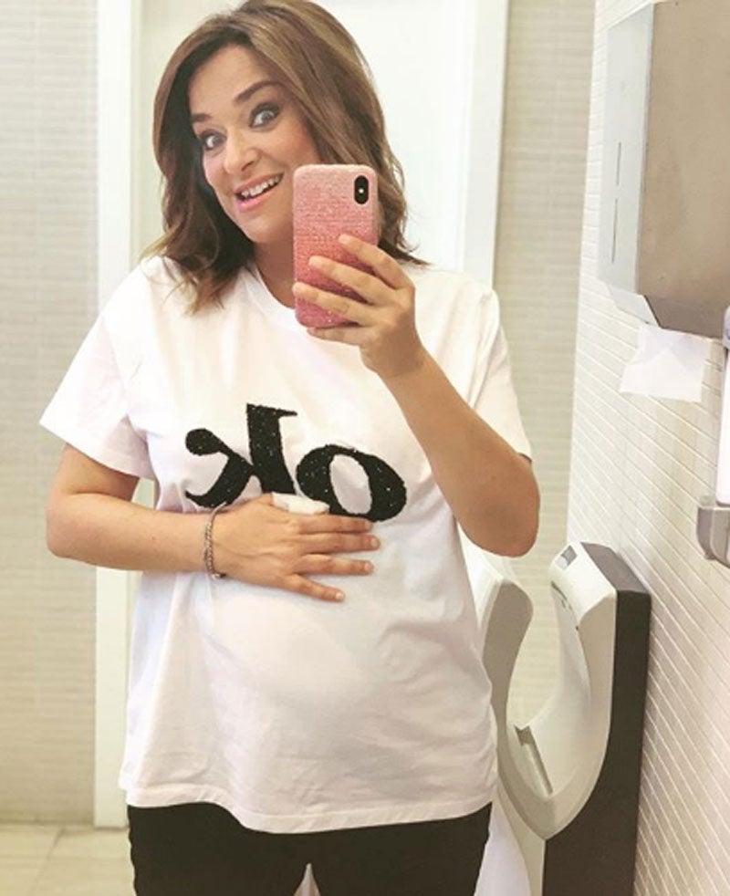 La periodista y presentadora Toñi Moreno está embarazada. Convirtiéndose, sin ninguna duda, en una de las grandes noticias del verano, Toñi cumple su sueño de ser madre. Un sueño que lleva años persiguiendo y que como ella misma ha contado, estaba apunto de hacerla desistir en los intentos.