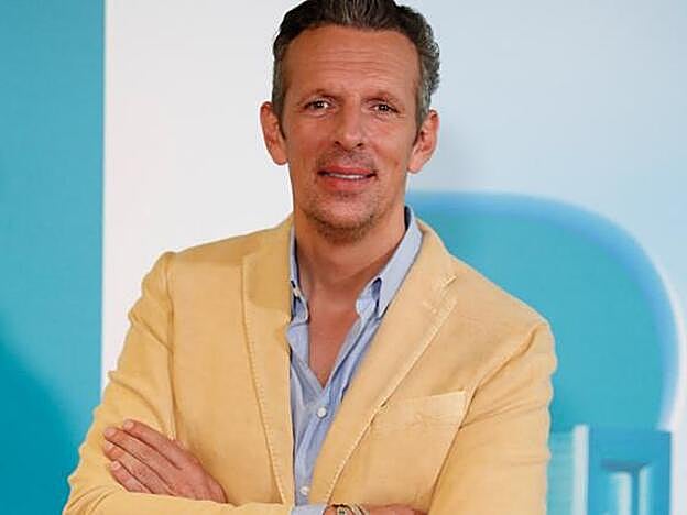 Kiko y Sofía Suescun huyen de la prensa tras su altercado con la policía