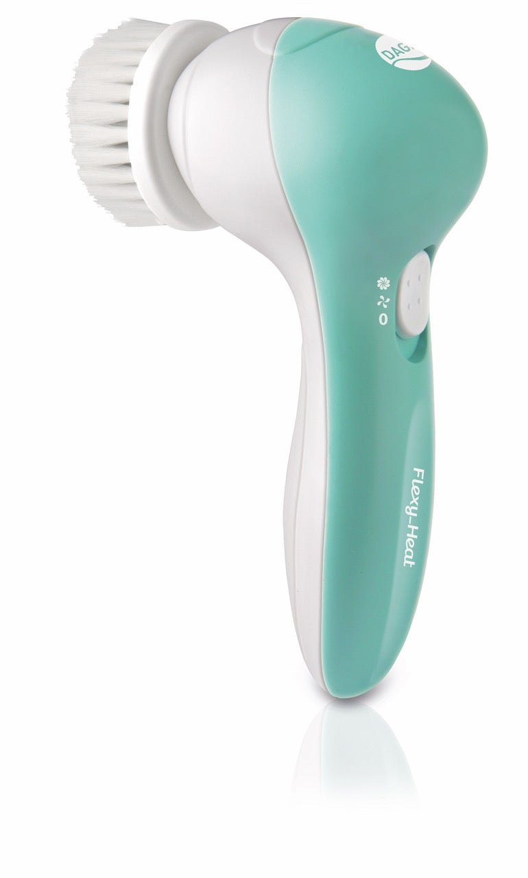 Para una limpieza profunda y obtener un cutis radiante y libre de impurezas. Dispone de tres cabezales para limpieza/aclarado, para piel sensible y exfoliante. Tiene dos velocidades, una bolsa de almacenaje e interruptor de encendido y apagado. (49,90 €).