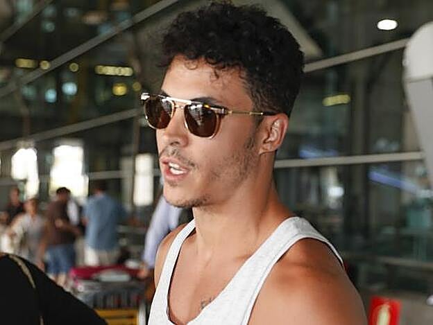 Kiko y Sofía Suescun huyen de la prensa tras su altercado con la policía