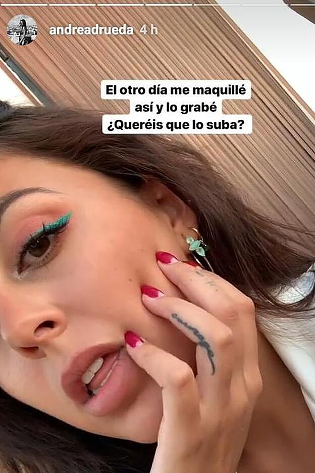 La influencer compartió este maquillaje en uno de sus últimos stories.