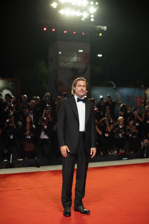 Uno de los actores más esperado del festival era Brad Pitt. El actor acudía así de guapo al estreno de su película 'Ad astra'.