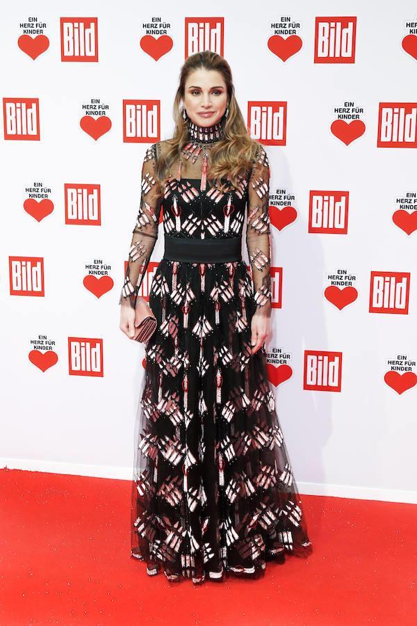 Rania de Jordania es una Reina de la alfombra roja, y con este vestidazo de Valentino lo volvió a demostrar