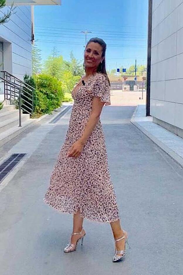 Nagore Robles se ha hecho con este vestido de Zara de lentejuelas perfecto como look de invitada.