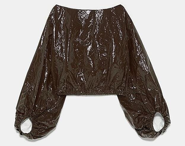 Camisa con efecto arrugado, 49,95 euros.