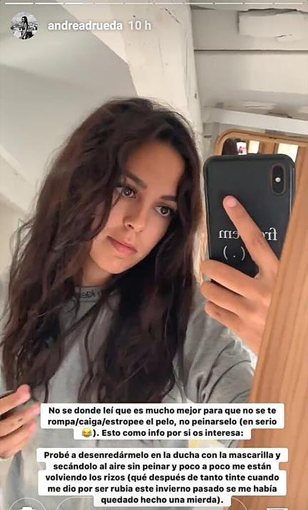 Andrea Rueda ha compartido en Instagram su truco para conseguir una melena rizada sin necesidad de usar plancha o secador.