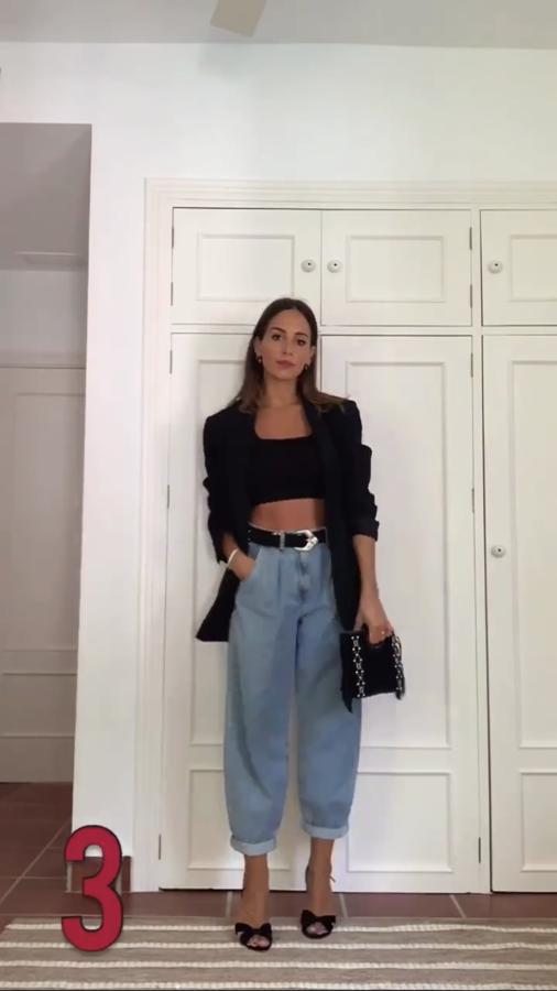 Este look de Rocío Osorno ha sido uno de los favoritos entre sus seguidores. Acompañó los slouchy con una blazer y top negro y unas sandalias de tacón y cinturón a juego.