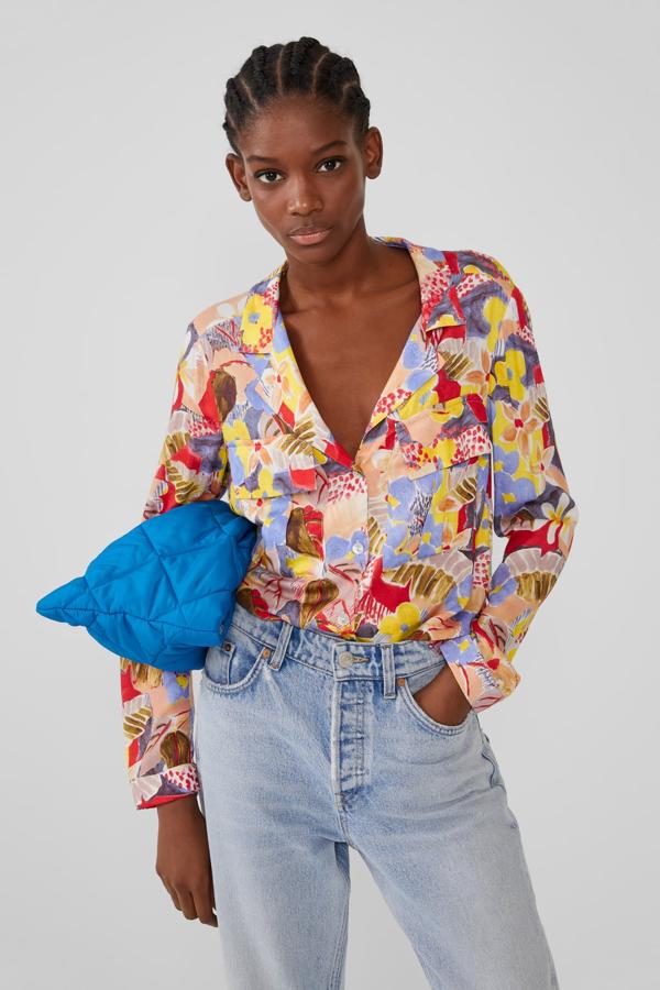 Camisa fluida de manga larga y con cierre frontal, 19,95 euros.