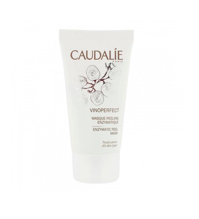 Ácido glicólico y enzimas de papaya revelan rápidamente un aspecto más luminoso y descansado, además de incluir el antioxidante aceite de pepitas de uva, ingrediente que es marca de la casa. Simplemente tienes que dejarla actuar durante diez minutos para que todo su potencial haga efecto. (30,20 €).