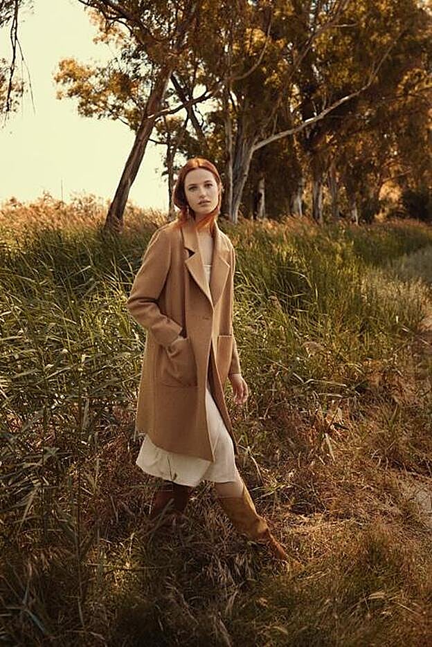 En la campaña de otoño de Lefties, las botas cowboy low cost son el calzado principal.