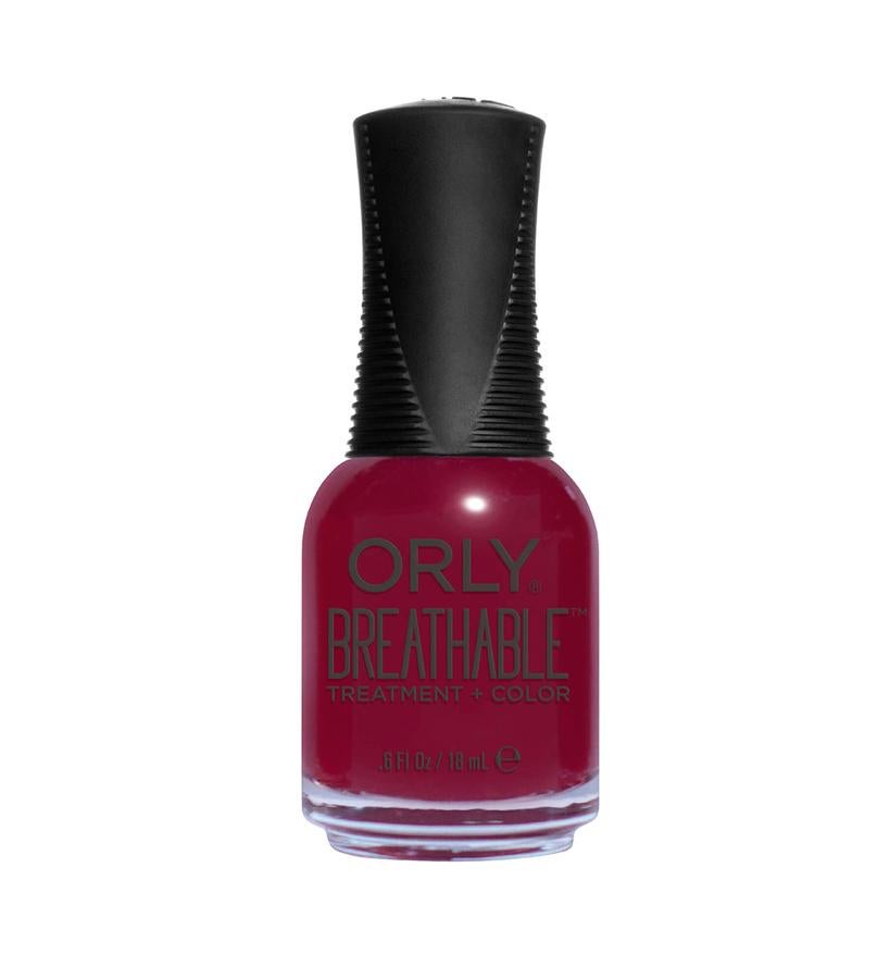 Inmejorable al ofrecer color y tratamiento con su infusión de aceite de argán, vitamina C y provitamina B5. El esmalte de uñas nutre y fortalece las uñas naturales, a la vez que brinda los beneficios de una capa base y una capa superior en un solo paso. Con este esmalte borgoña o burgundy, irás a la última mientras cuidas tus uñas. Color: The Antidote. (14,80 €).