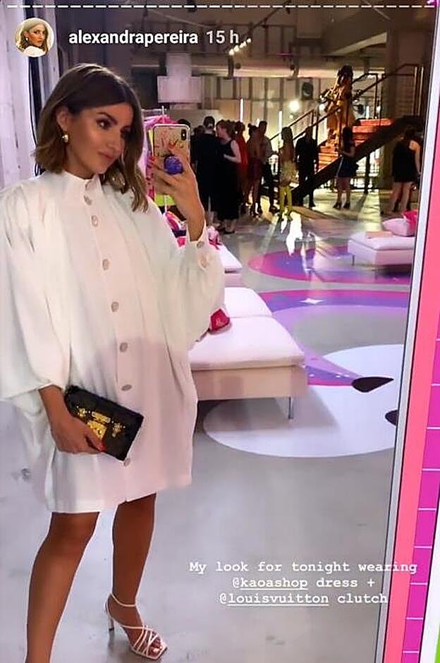 Alexandra Pereira lució este vestido en uno de sus recientes looks compartidos en Instagram.