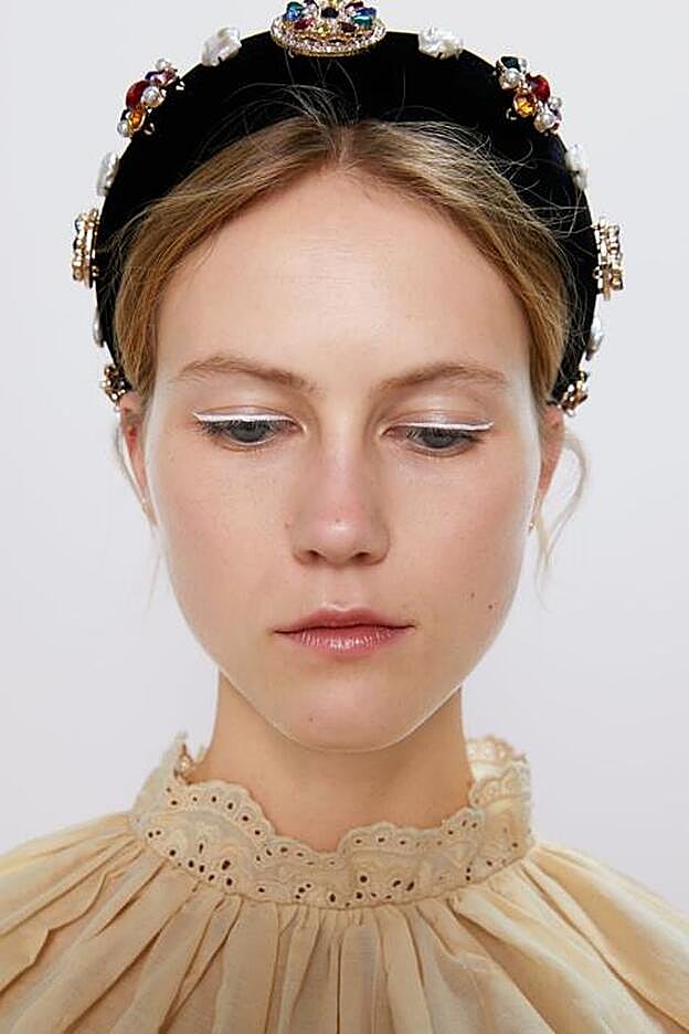 Diadema joya edición limitada. (19,95 euros).