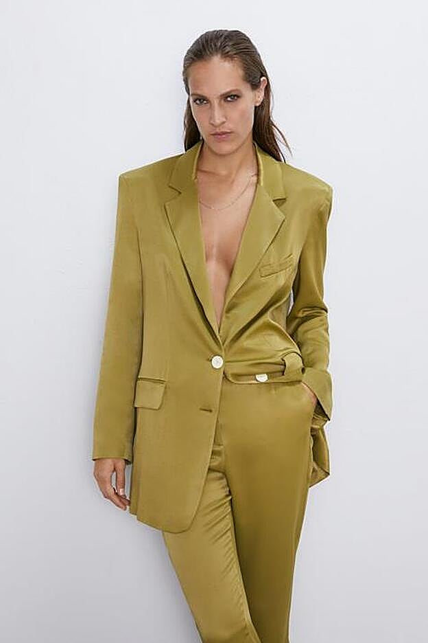 Blazer de Zara (59,95 euros).