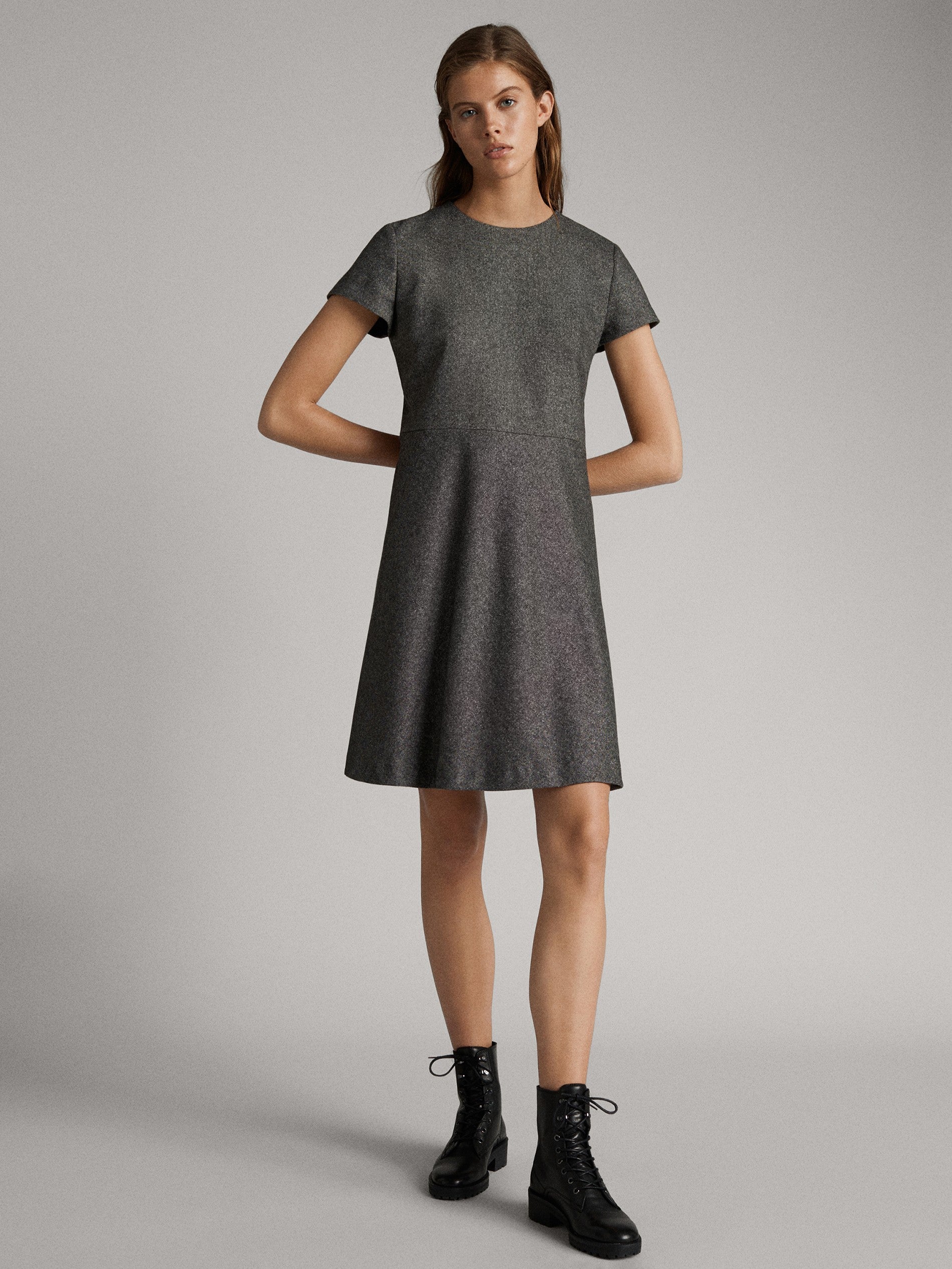 Más sencillo, imposible. Pero precisamente por eso será tu prenda comodín en tu fondo de armario de otoño (79,95 euros).