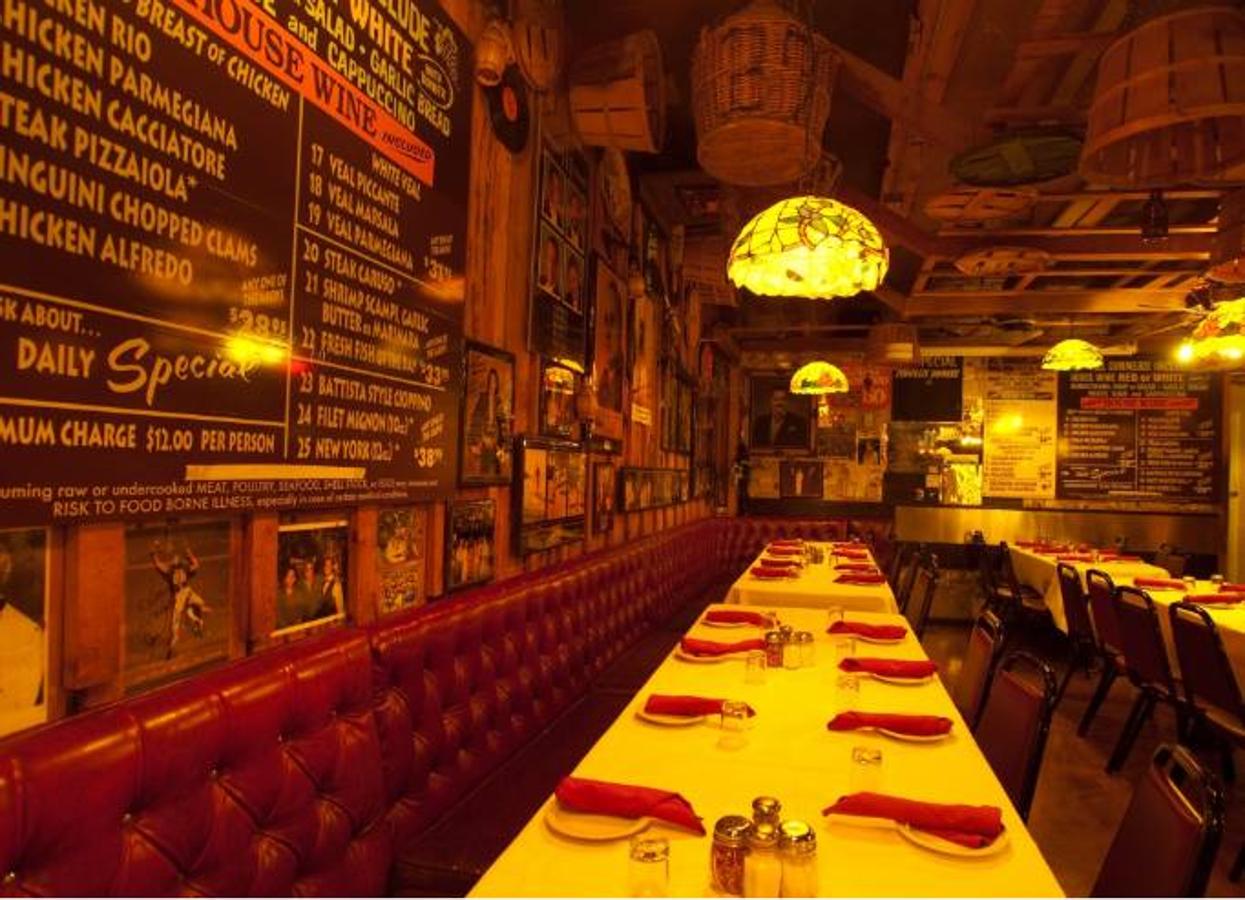 Battista Hole in The Wall, Las Vegas, Nevada.