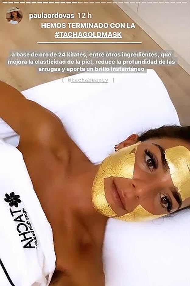 Paula Ordovás compartía ayer con sus seguidores uno de los tartamientos que se realiza en Tacha para acabar con las arrugas en el rostro.