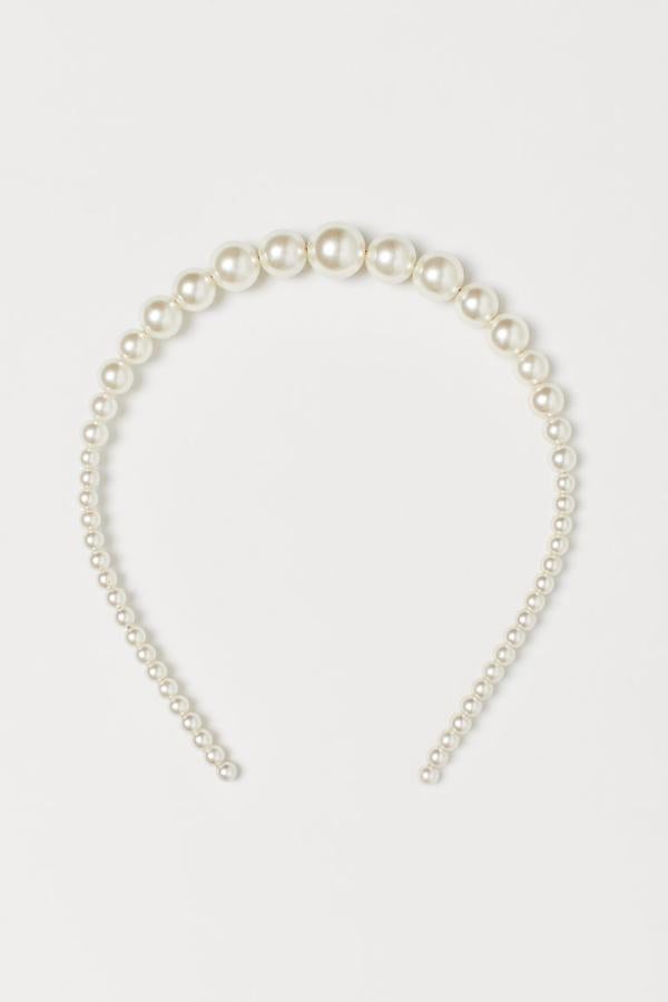 Diadema de cuentas de H&M (7,99 euros).