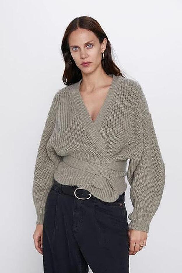 Esta es la chaqueta con lazada que ha lucido Mery Turiel. Es de Zara.