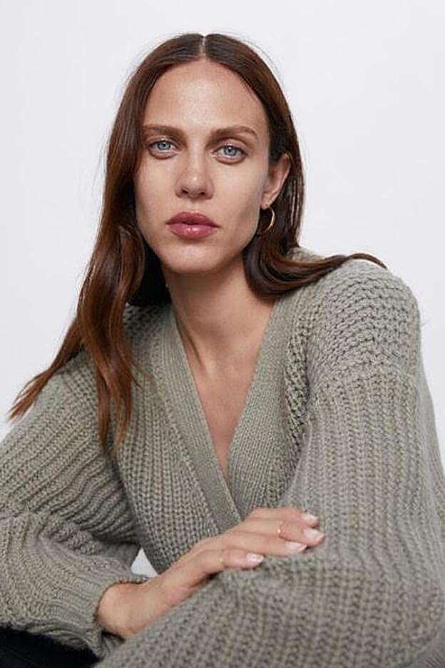 Esta chaqueta combina a la perfección con vaqueros o con prendas negras.