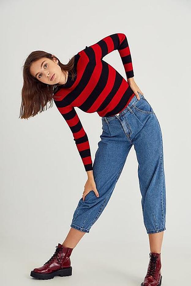 En Stradivarius apuestan por el canalé ajustado para estos colores