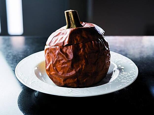 La calabaza asada rellena de arroz.