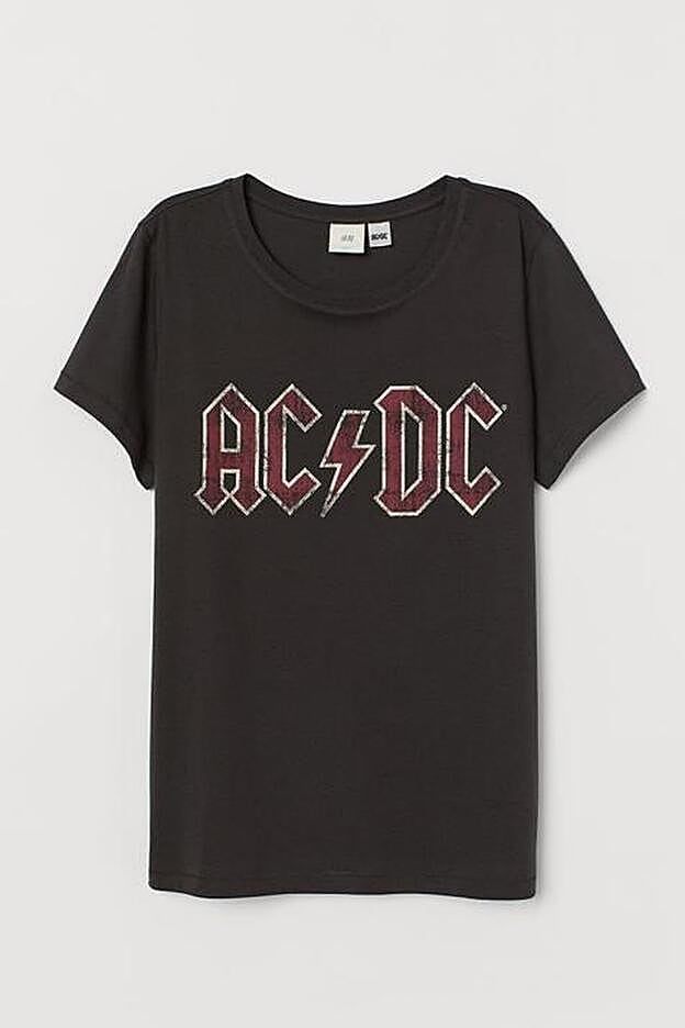 La camiseta tributo a AC/DC que lleva Cristina Pedroche la encuentras en H&M.