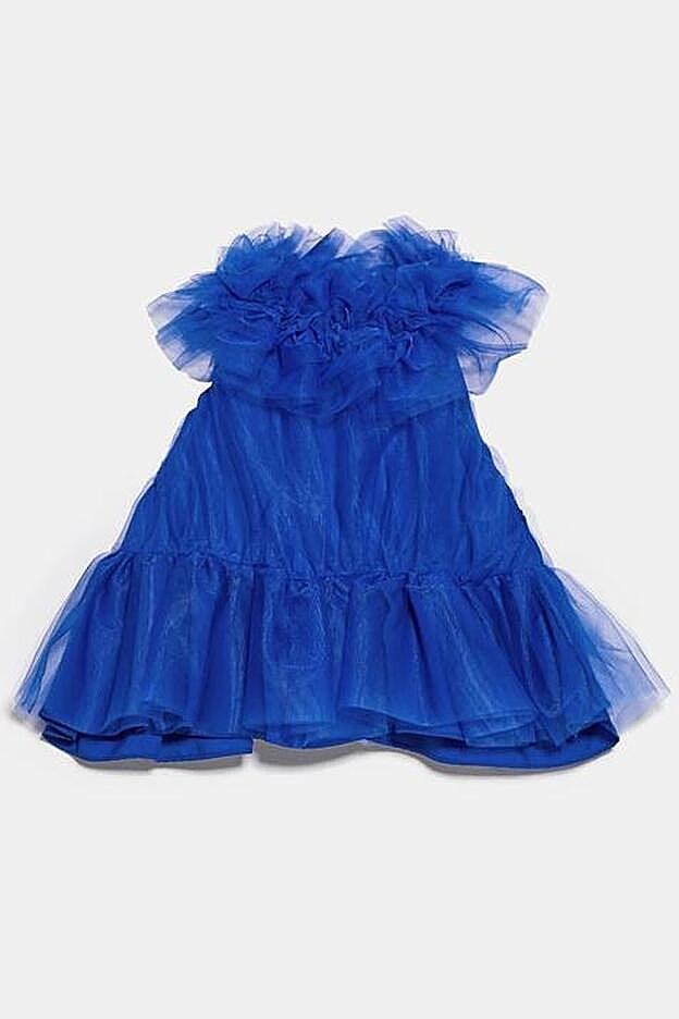 Top corto de tul y volantes de Zara (25,95 euros).