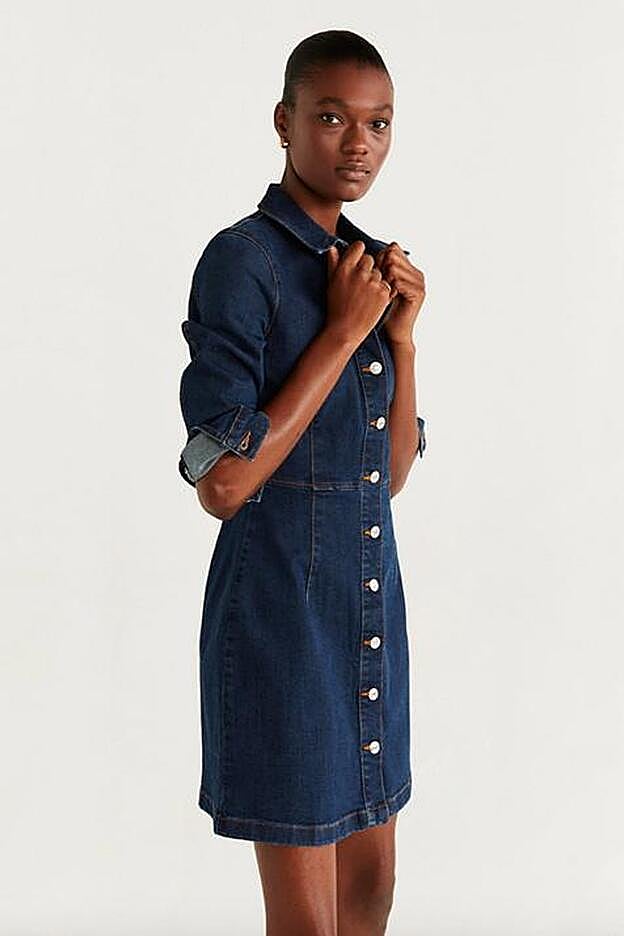 Sin cinto pero con costuras en contraste.