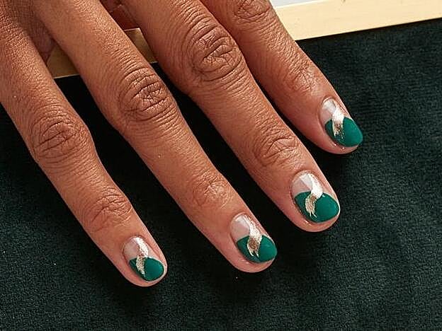 El estudio Paintbox utiliza los colores más navideños: verde y dorado.