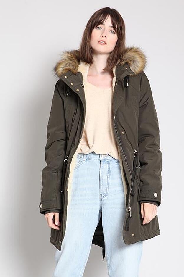 En el forro interior Pimkie apuesta por el pelo sintético en vez del borrego