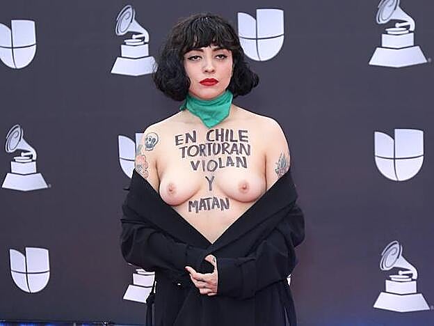 Esta es la imagen que ha dado la vuelta al mundo y con la que ha conseguido que se hable de la situación política de Chile.