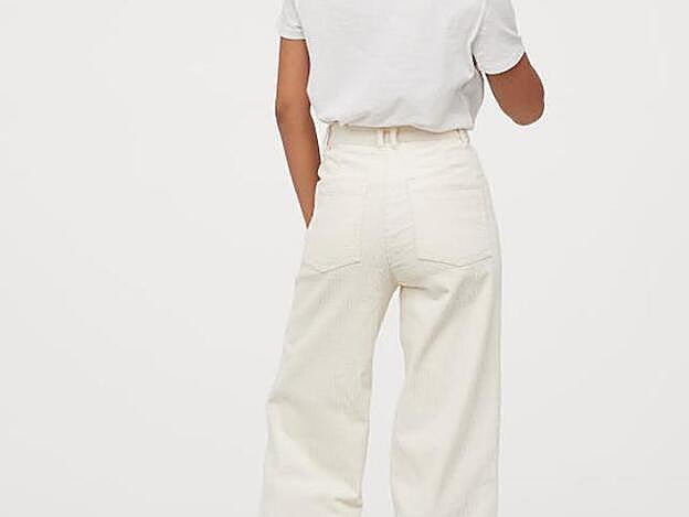 Pantalón recto de pana en color crudo de H&M