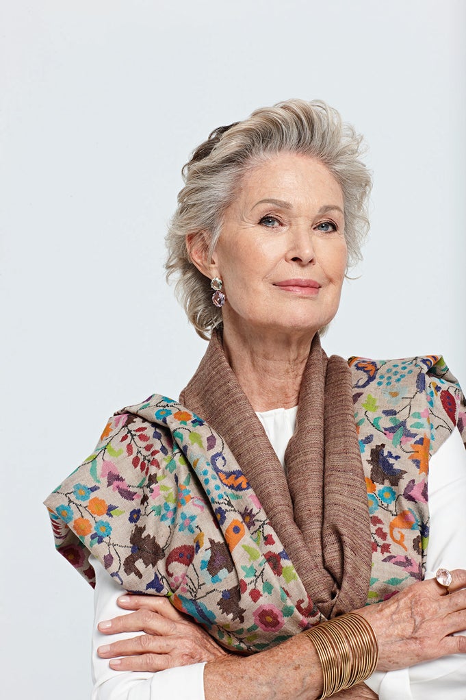 Exmodelo, diseñadora y empresaria especializada en joyas y pashminas.