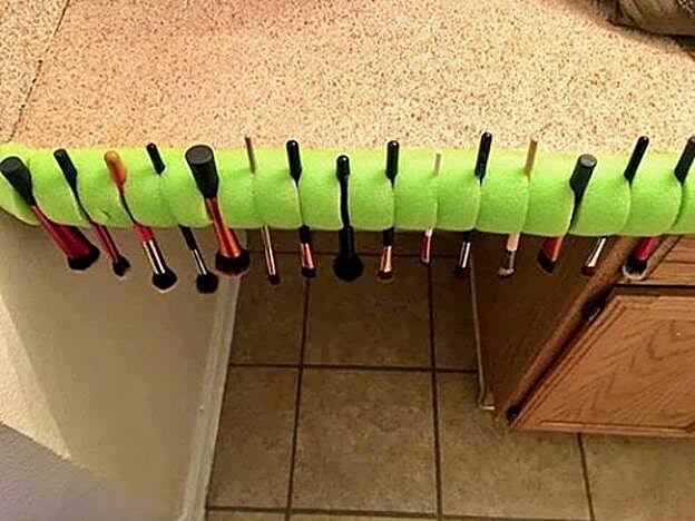 Una forma muy original de secar tus pinceles y brochas.