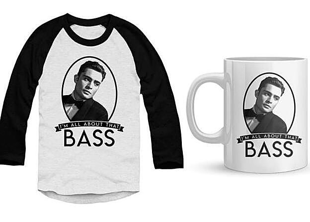 Camiseta (27,19 euros) y taza (13,59 euros) de Chuck Bass..