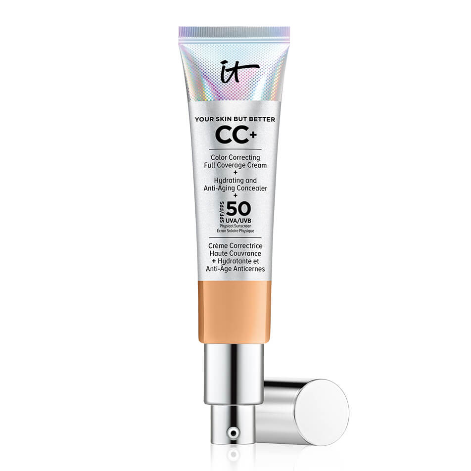 Your Skin But Better CC+ de It Cosmetics : esta crema correctora es una base de maquillaje todoterreno. Cubre imperfecciones, funciona como tratamiento antiedad y protege la dermis del sol con un SPF50.