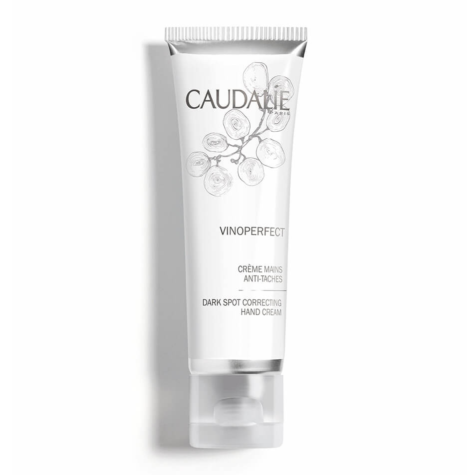 Vinoperfect Crema Antimanchas para Manos de Caudalie : premiado gracias a su perfecta combinación de peonía blanca y viniferina, que se encarga de difuminar las manchas de las manos de forma eficaz.
