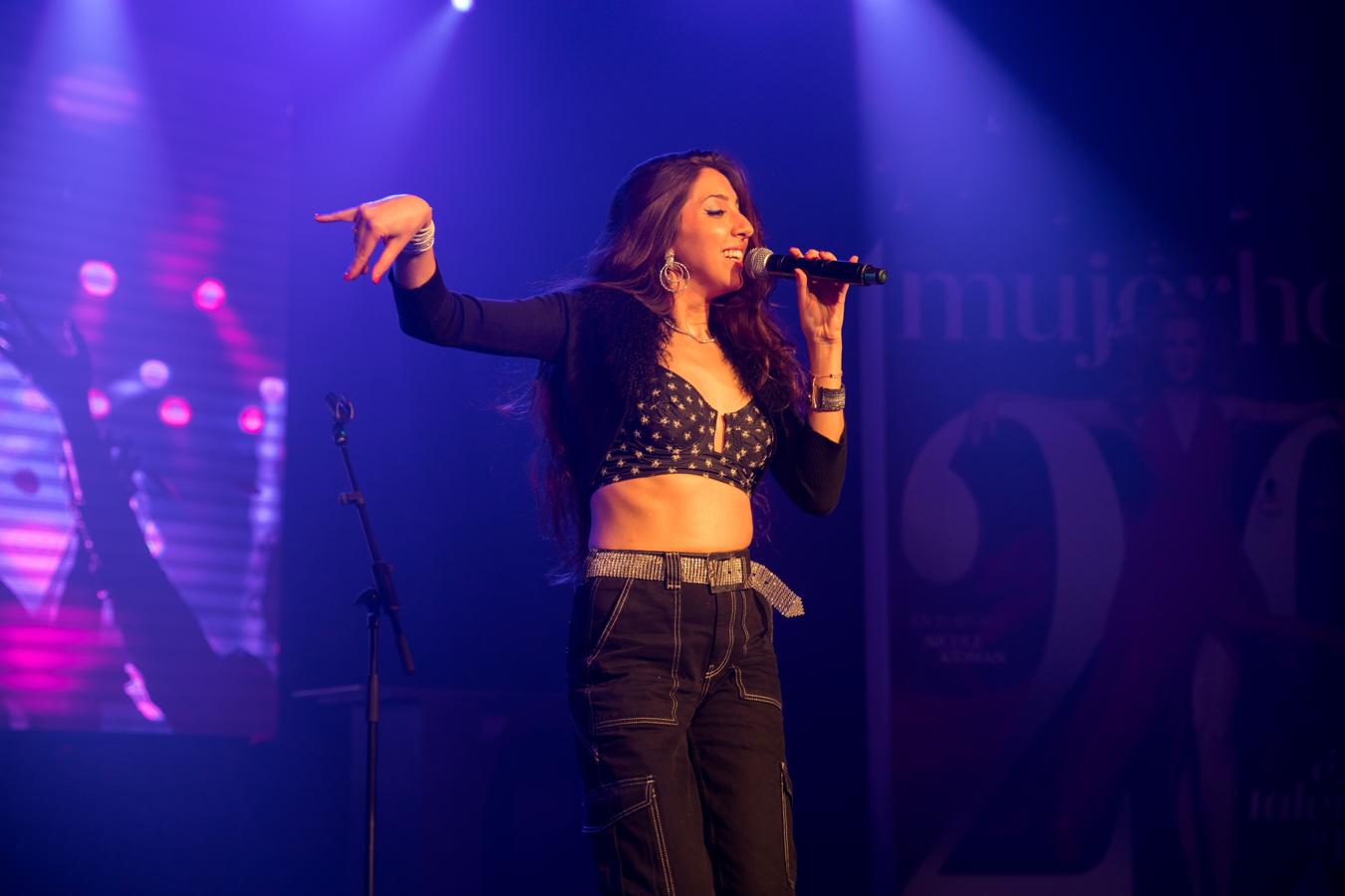 Si Rosalía tuviera una sucesora, sería Lucía Fernanda. Su fusión de flamenco con hip hop es, como mínimo, interesante.